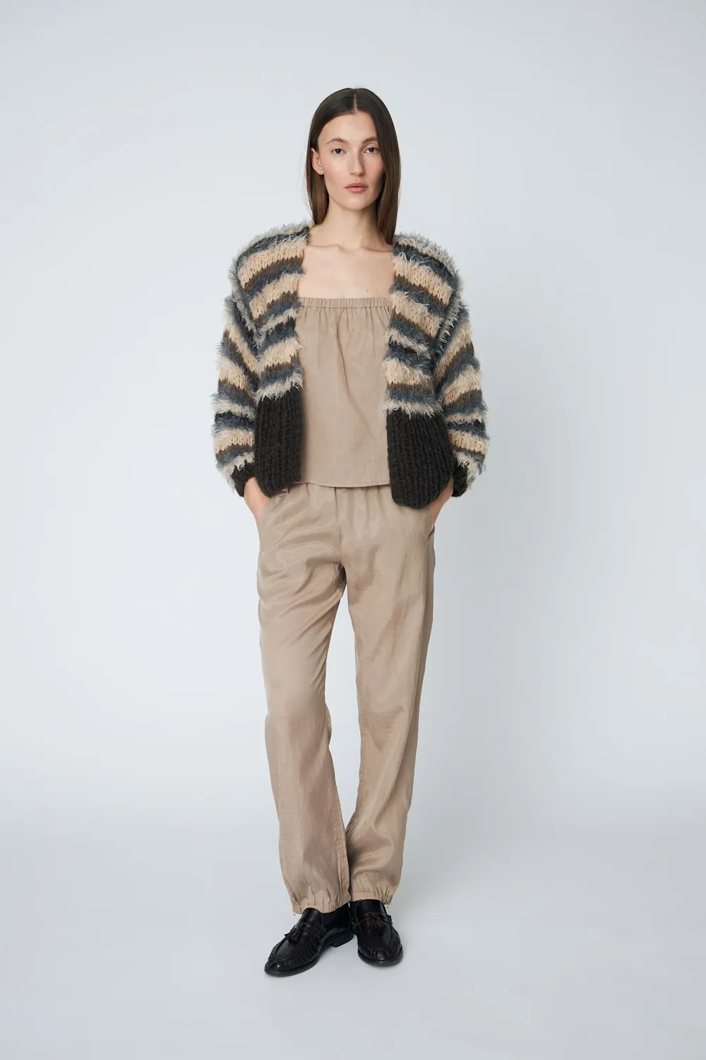 DAWNXDARE Eden Cardigan strikcardigan 855 soil cropped