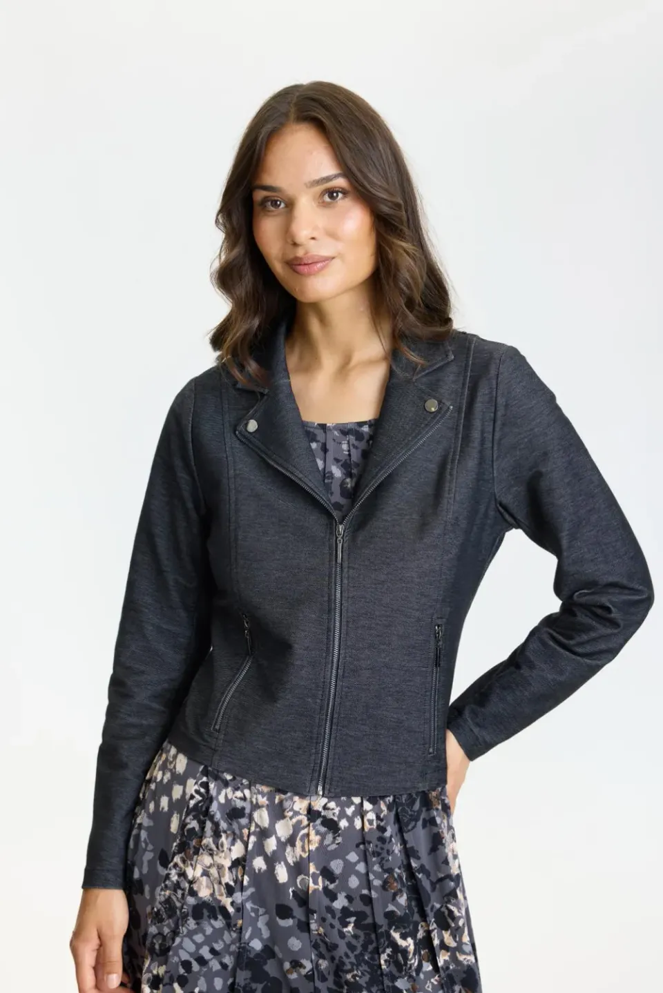 IN FRONT Adele jakke med denimlook