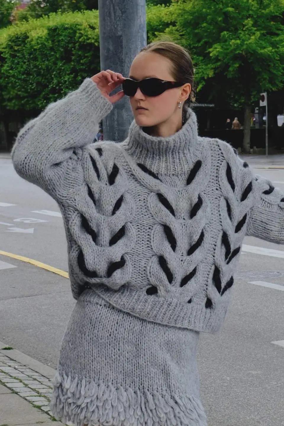 Dawn x Dare Honey strikpullover 190 Cloud snoninger