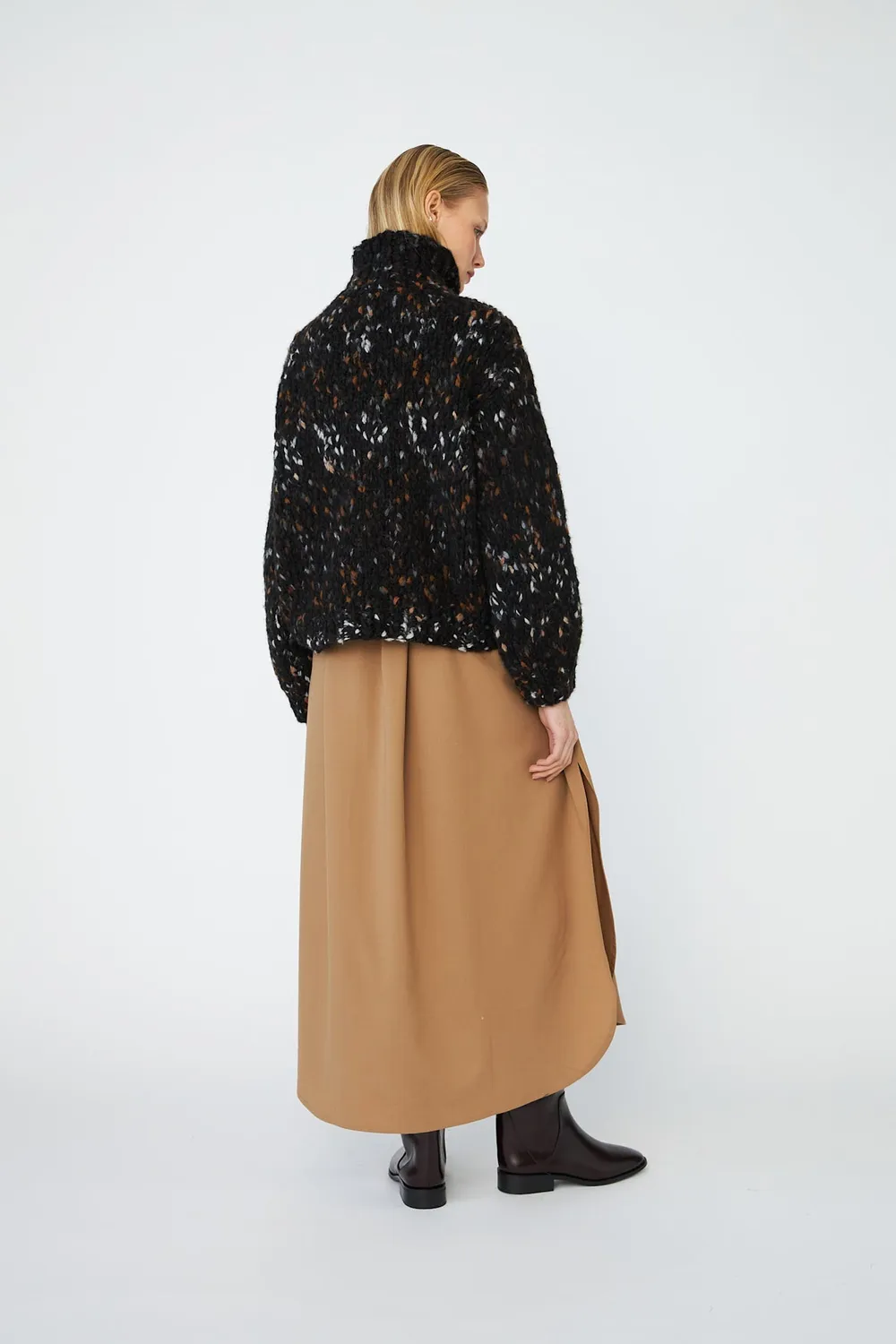 DAWNXDARE HOPE 199 sweater sort rullekrave
