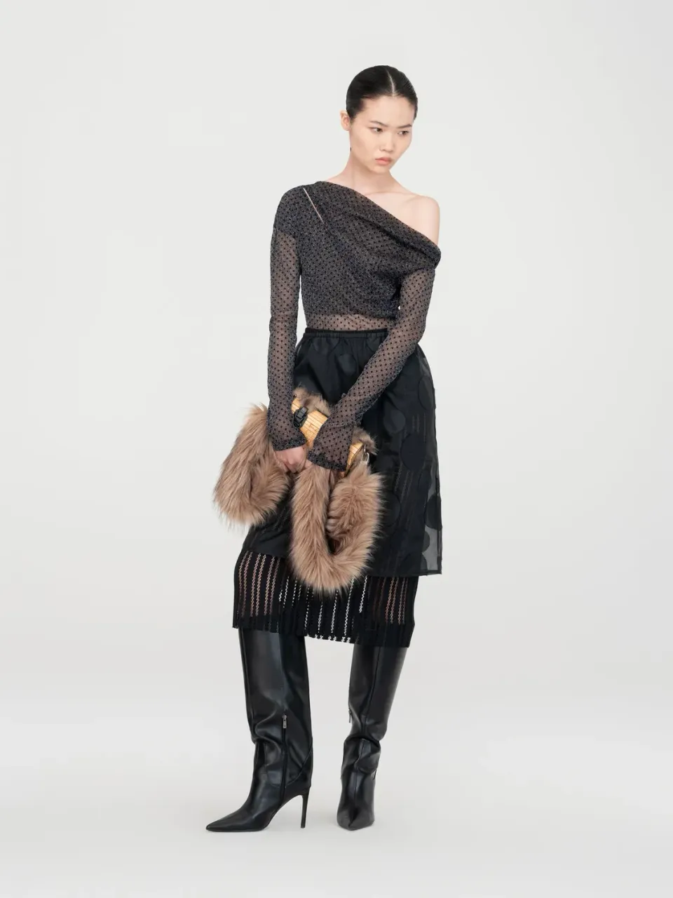 Feng Chen Wang Black Polka Dot One-Shoulder top sort semitransparent