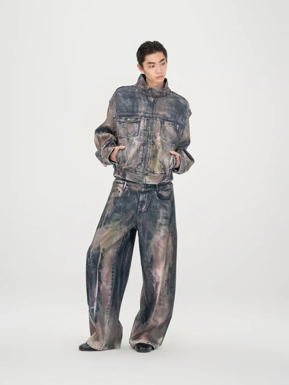 Feng Chen Wang Tie-Dyed Coated denimjakke brun standkrave