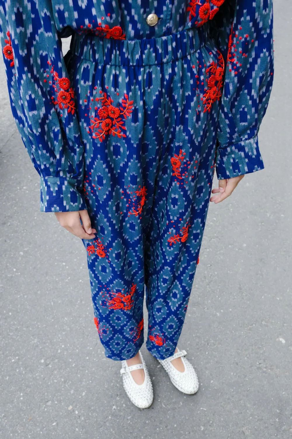 Caro Editions Coco Pants Blue Ikat bukser broderi