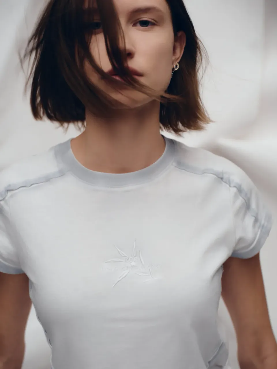 Lee x Feng Chen Wang S/S cropped t-shirt hvid spray dame