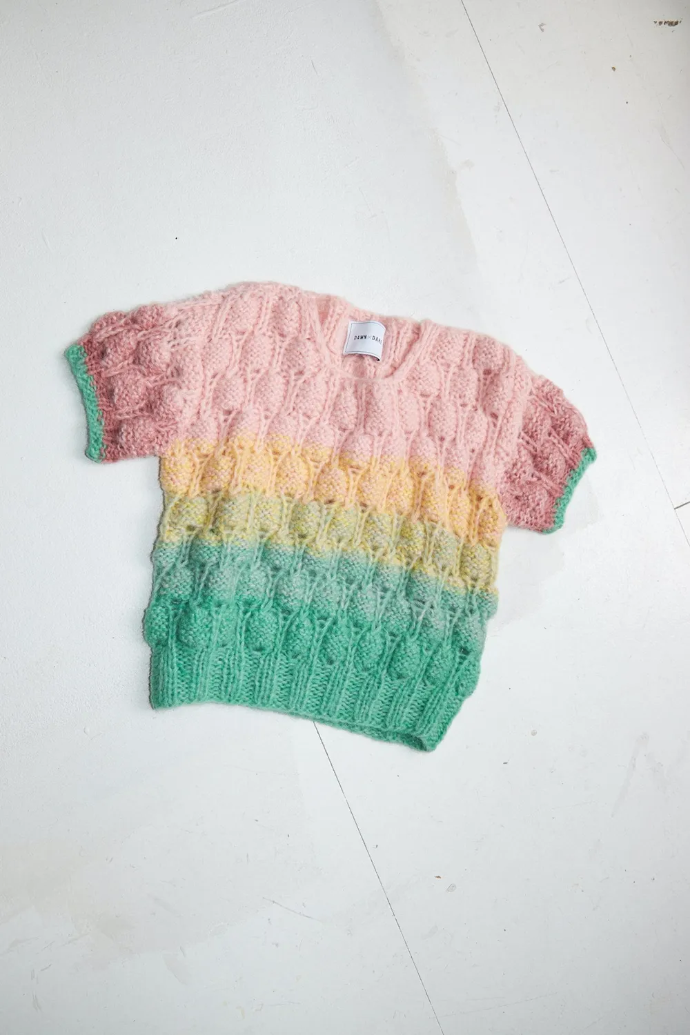 DAWNXDARE Acacia Shade 203 Baby Pink top boblemønster