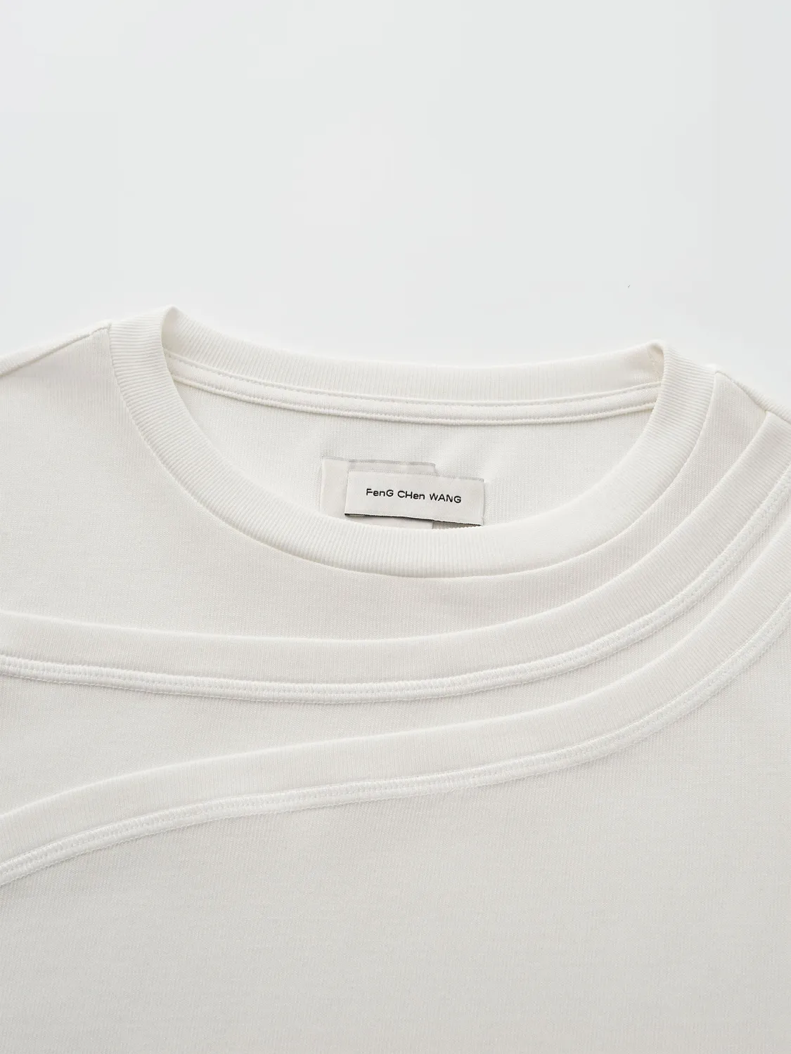 Feng Chen Wang 2-in-1 Base Layer Top hvid slim