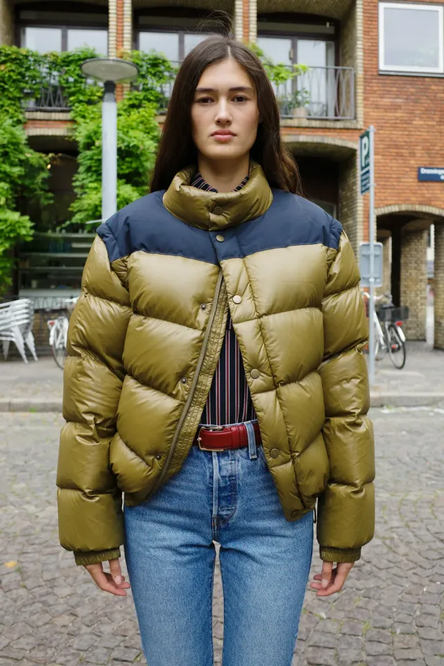 Caro Editions Puffer Nylon Feather dunjakke oliven aftagelige ærmer
