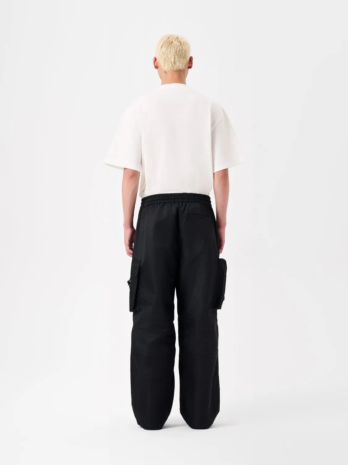 Feng Chen Wang Multi-Pocket nylon cargobukser sort