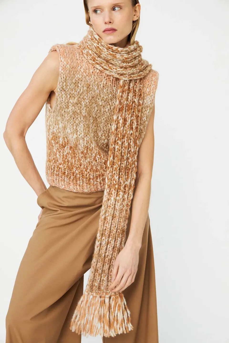 DAWNXDARE Ea Scarf 852 Camel tørklæde uld frynser