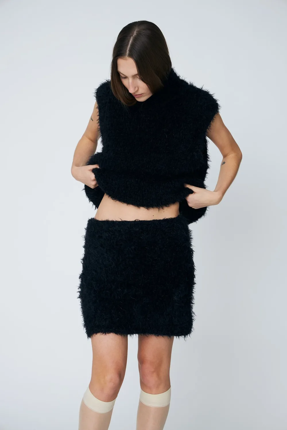 DAWNXDARE Ellis Slipover 199 Black vest uldblanding
