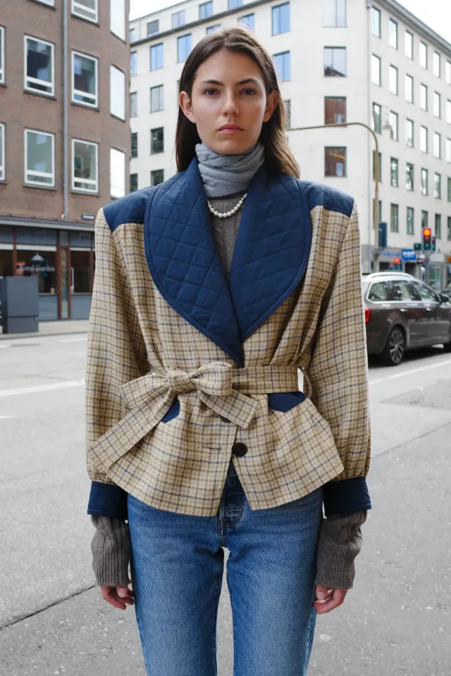 Caro Editions Frederikke jakke beige ternet uld