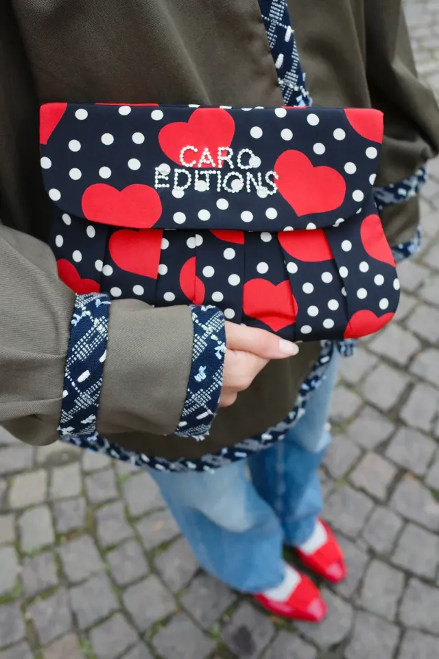 Caro Editions Odette clutch One size silke one-of-a-kind