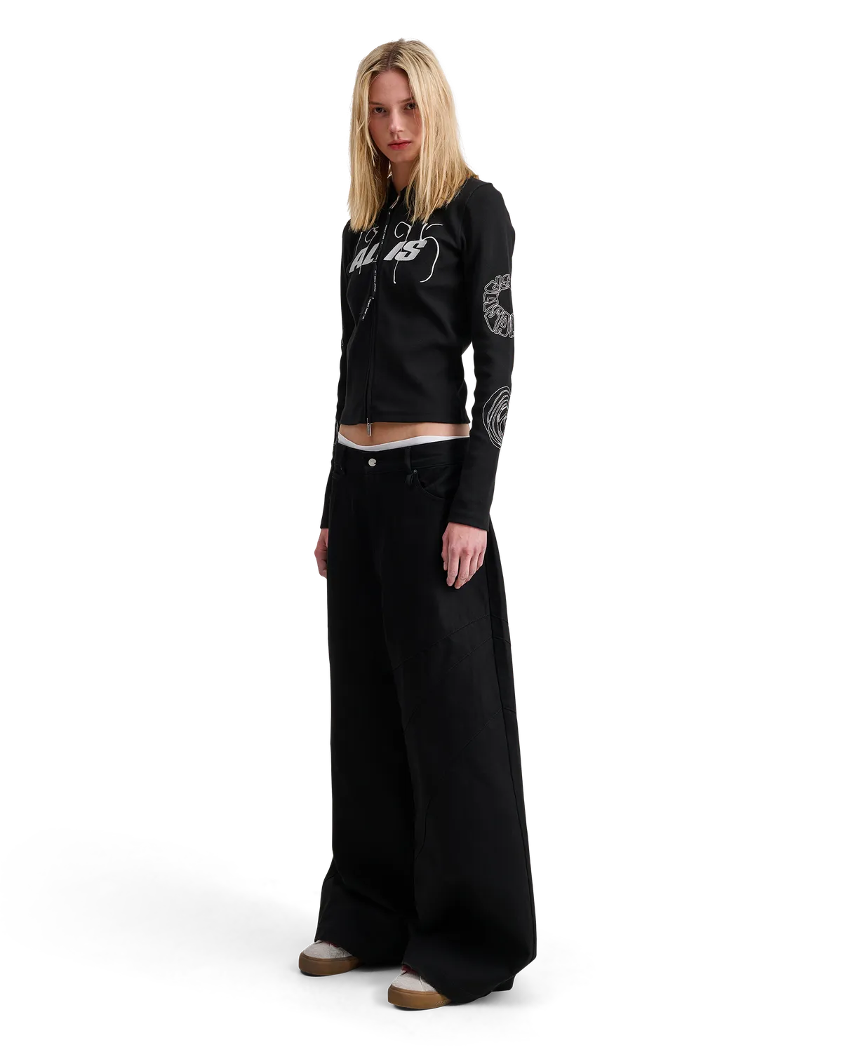 Alis Nortey hoodie sort lynlås ribbet cropped