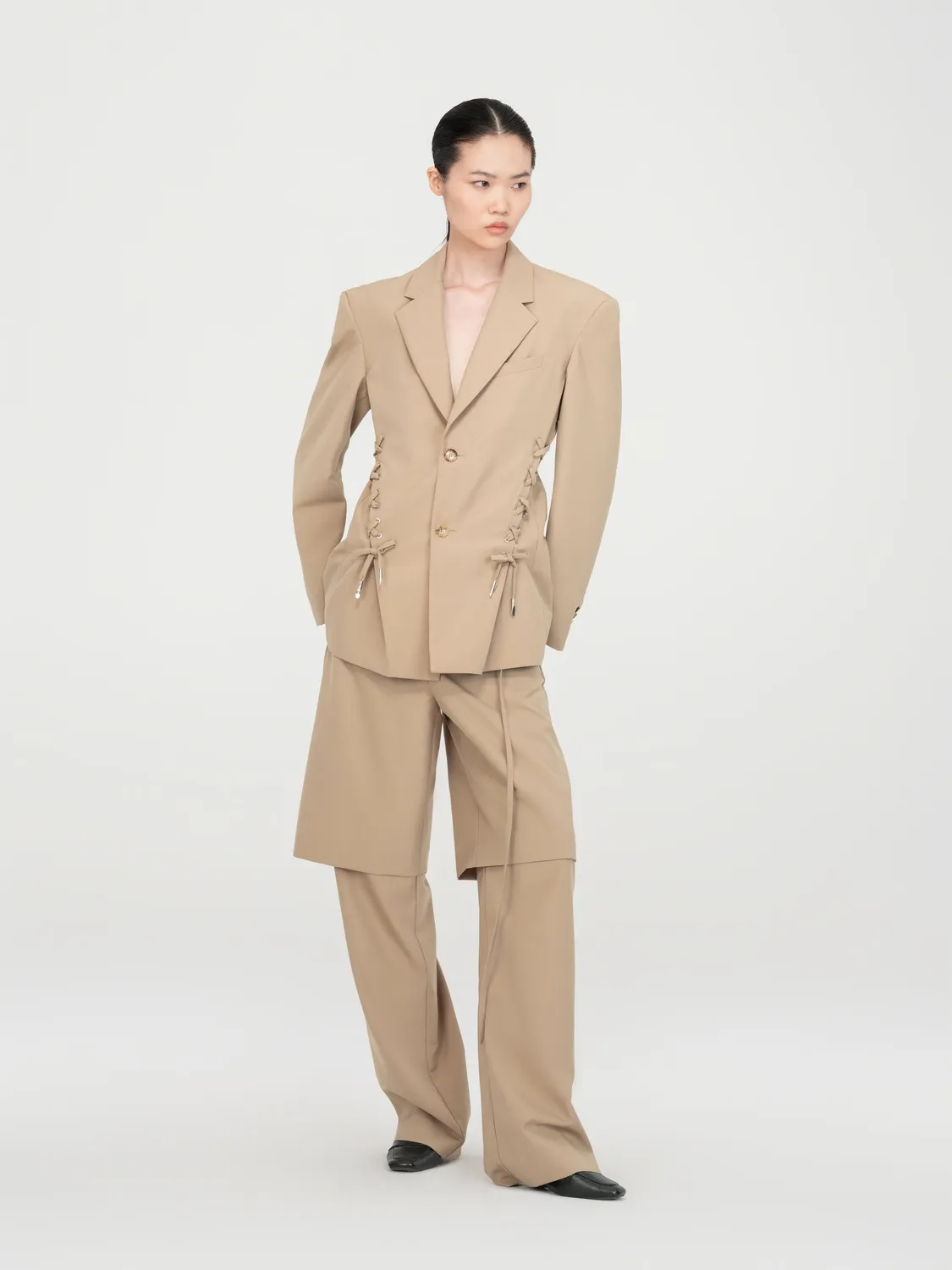 Feng Chen Wang Khaki 2-in-1 habitbukser khaki S-L