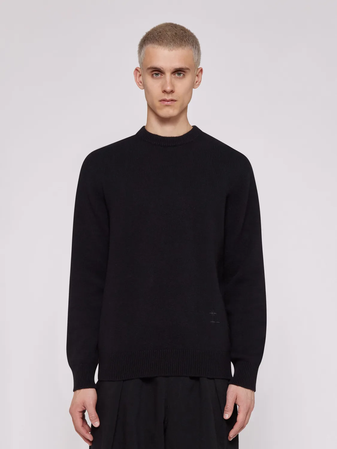 Laneus Wool Cashmere striktrøje sort merinould-cashmere
