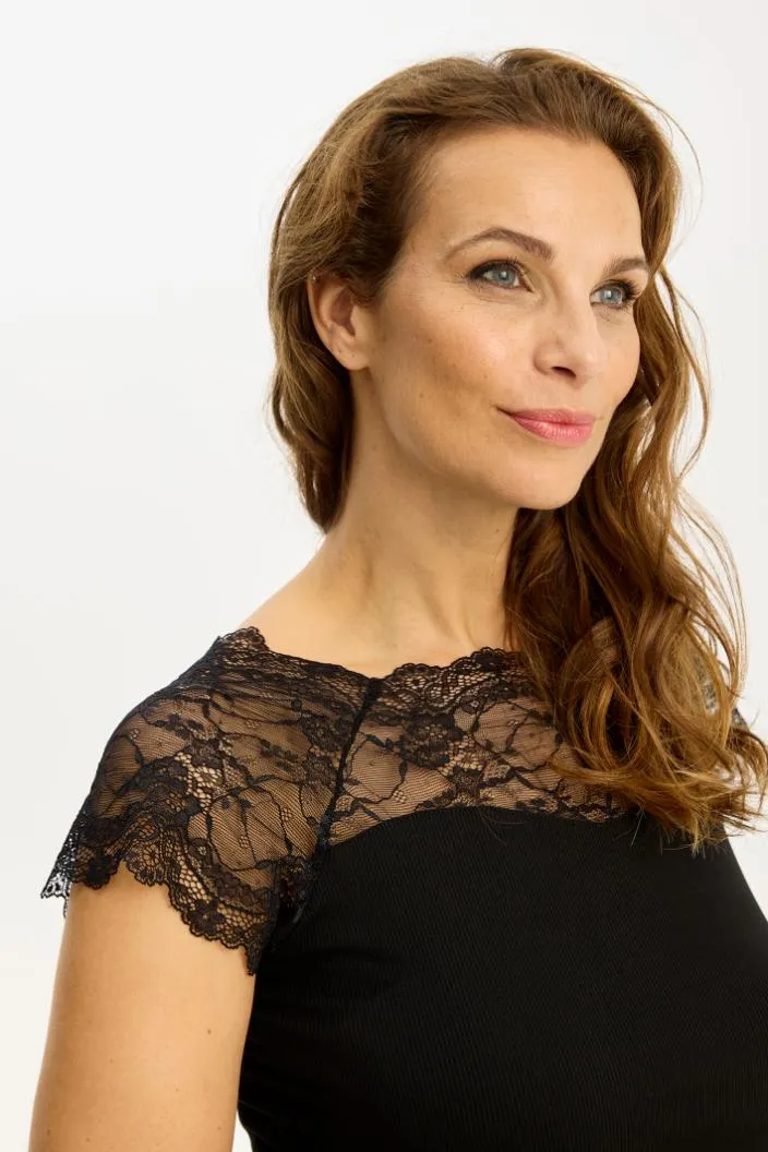 IN FRONT Yvonne top rib blonde S-XXL