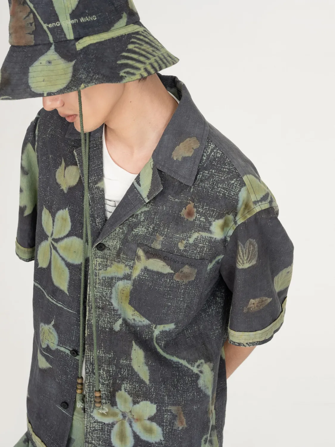 Feng Chen Wang Cropped jakke plantefarvet grå
