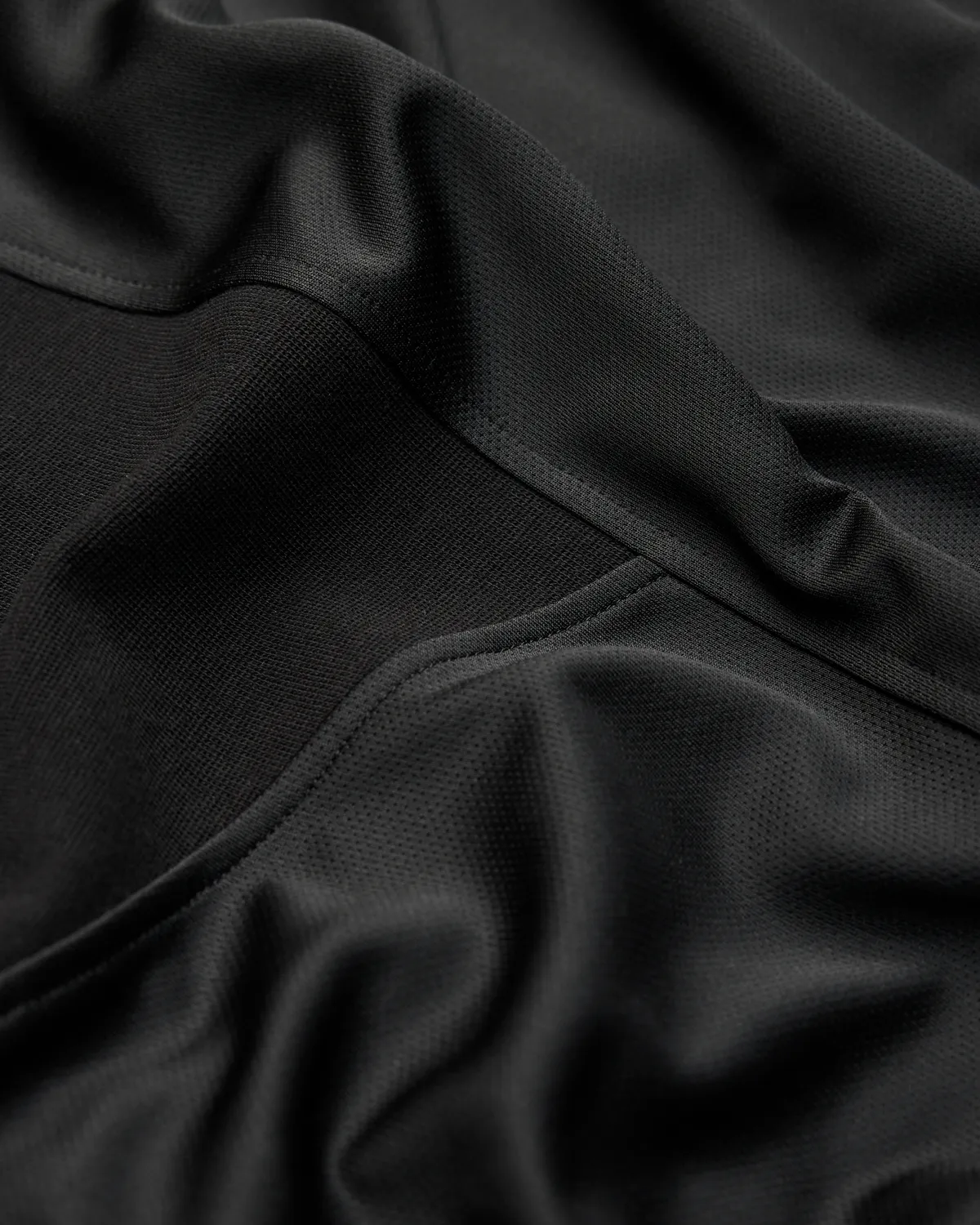 Alis Nikola langærmet trøje Black loose tommelfingerhul
