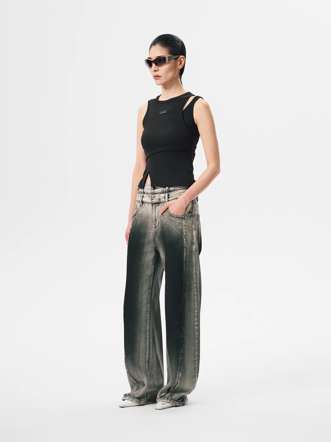 Feng Chen Wang Deconstructed strikvest 2-i-1
