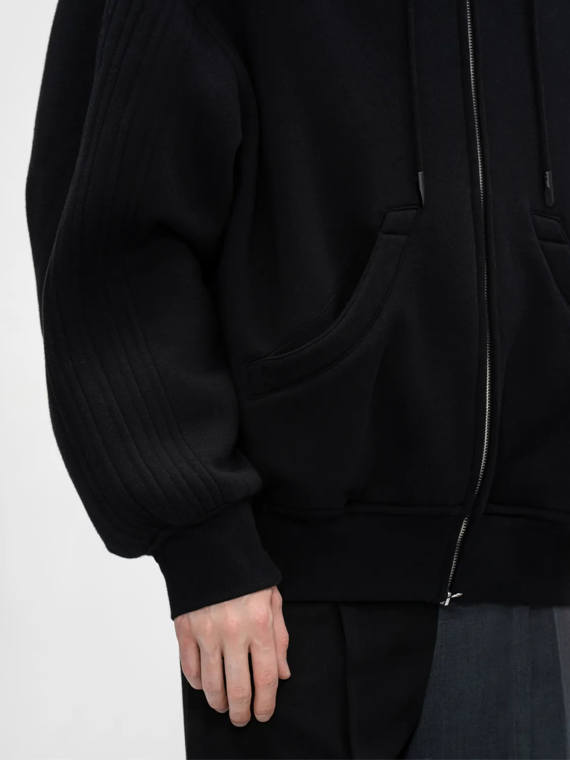 Feng Chen Wang Pleated Hoodie afslappet med logo