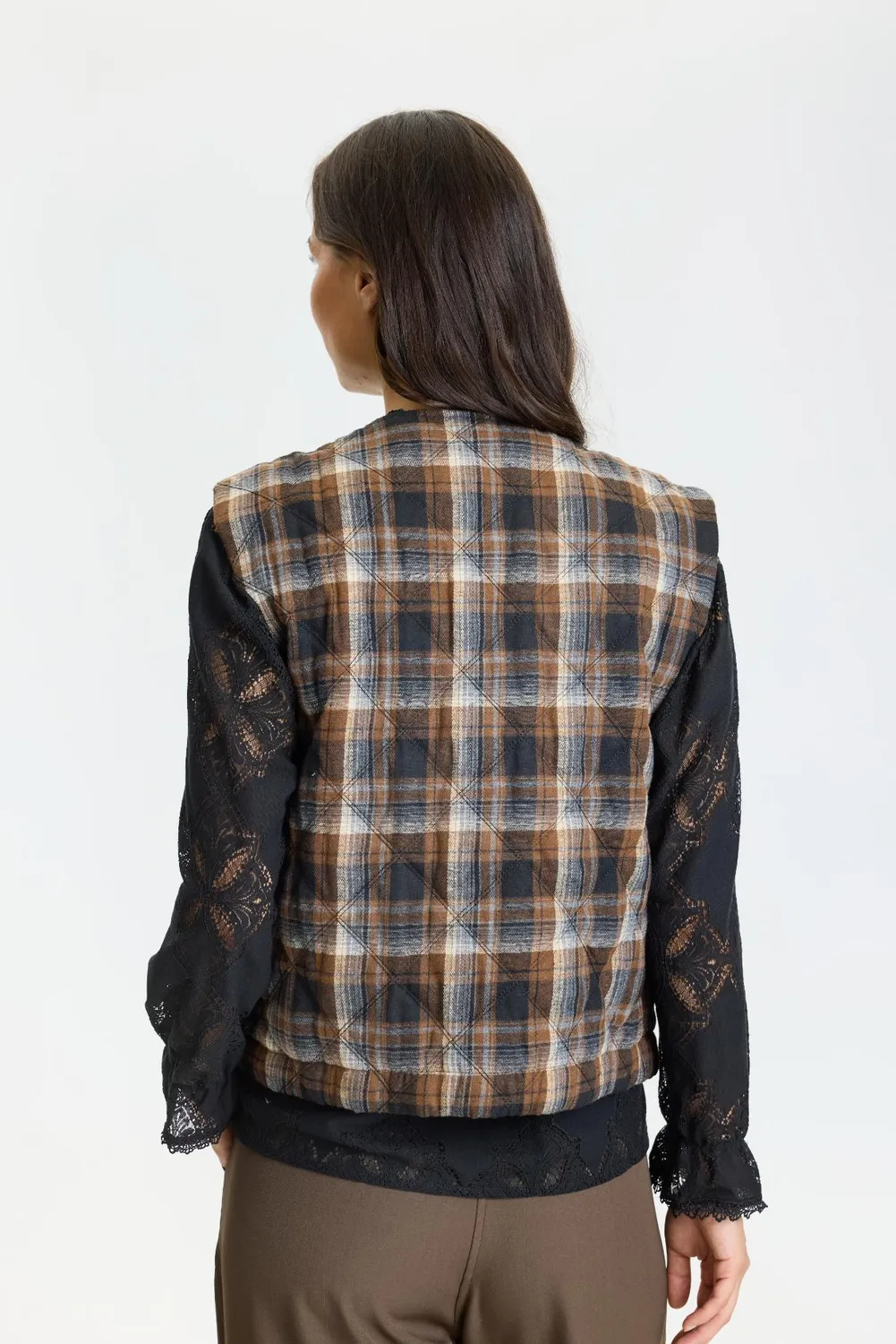 IN FRONT Franklin vest ternet quiltet