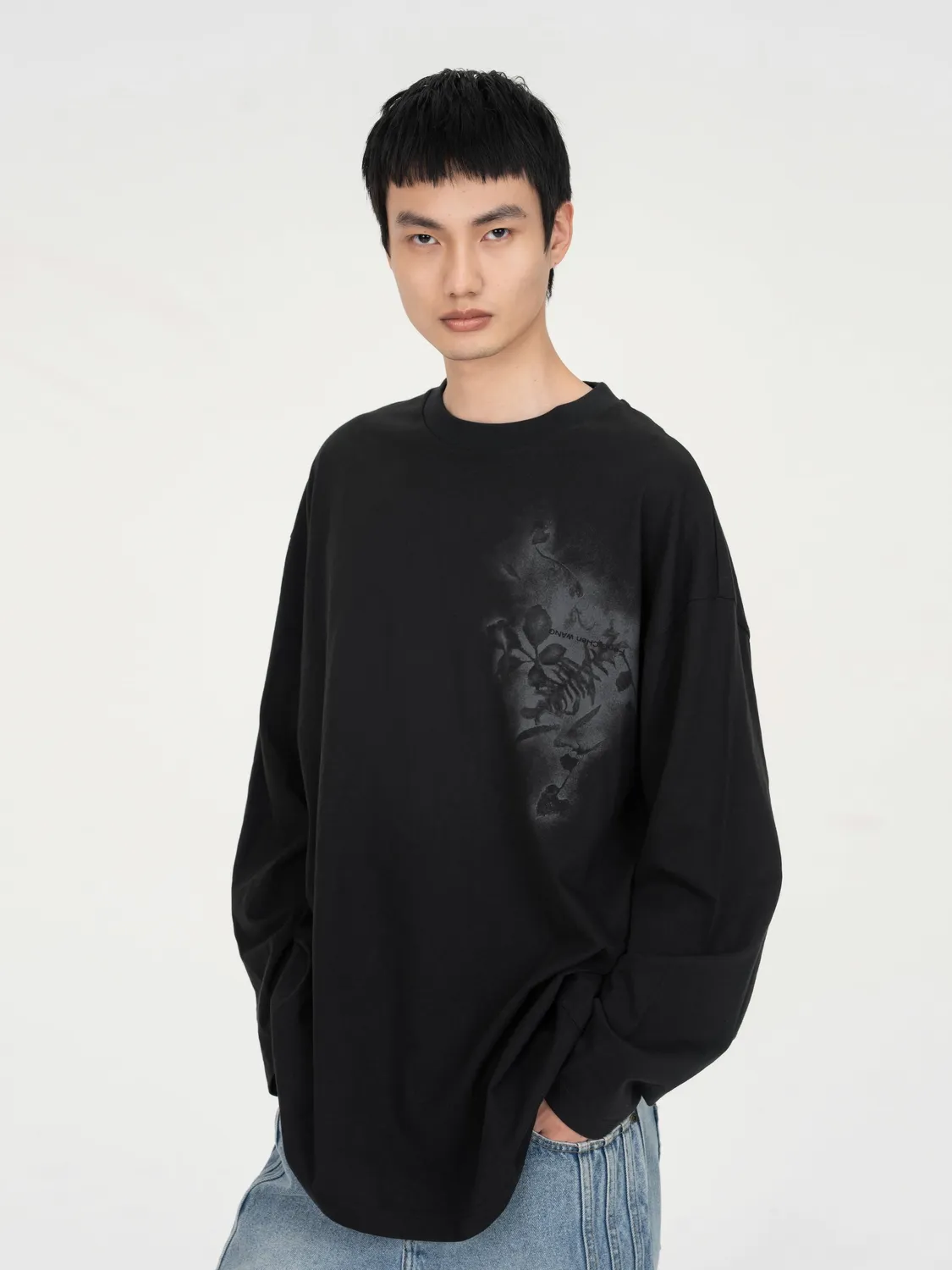 Feng Chen Wang Spray Plants t-shirt plantefarvet