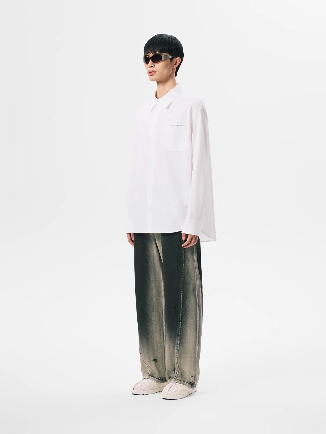 Feng Chen Wang Deconstructed skjorte hvid løs