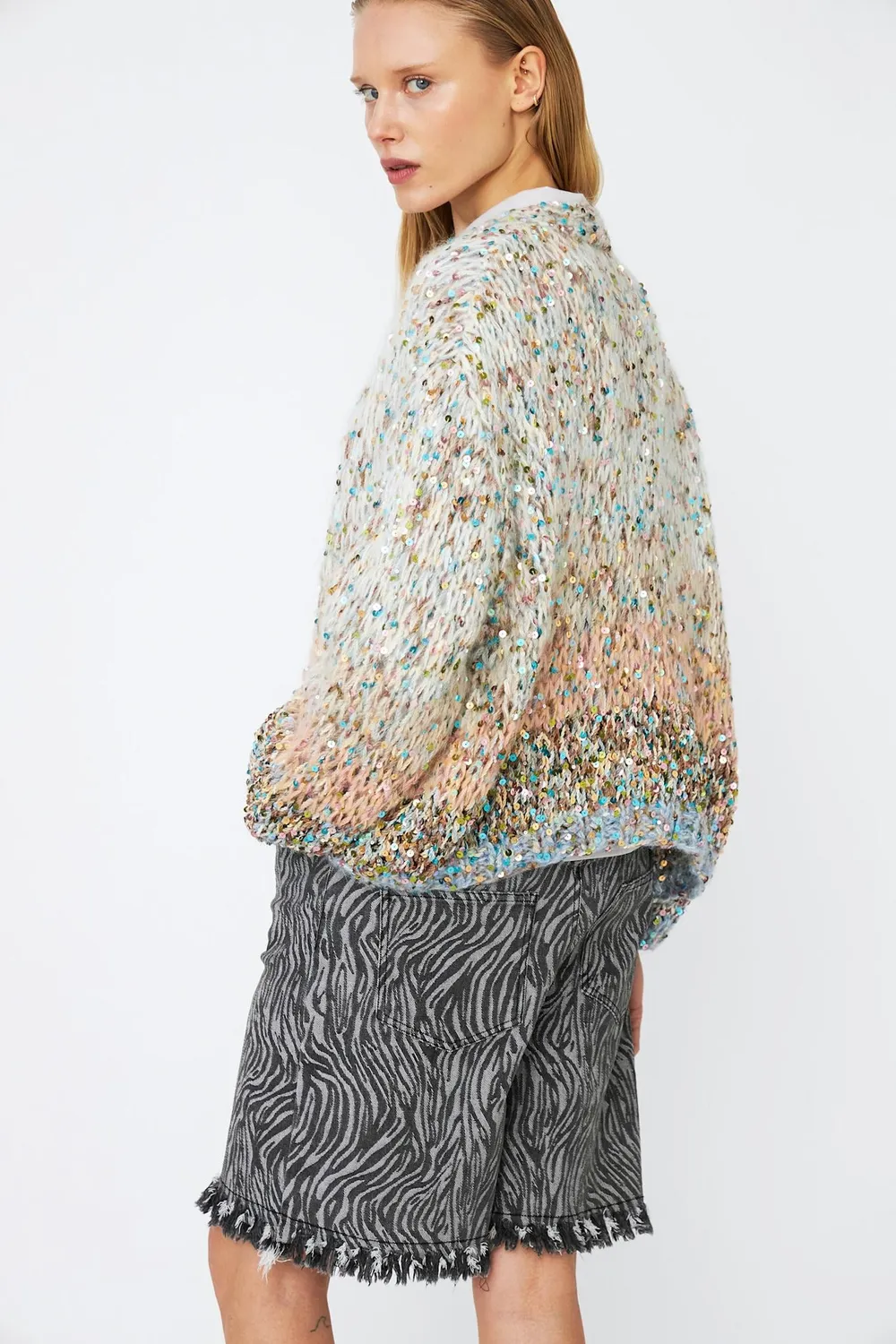 DAWNXDARE GABI 900 Multi strikcardigan pailletter
