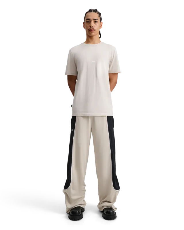 Alis Jeron Essential T-Shirt W/ Logo t-shirt sand cropped