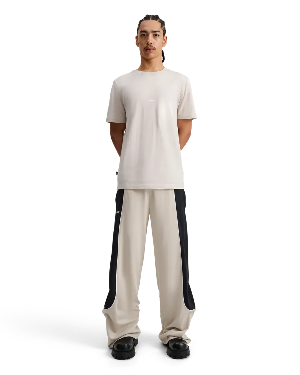 Alis Jeron Essential T-Shirt W/ Logo t-shirt sand cropped
