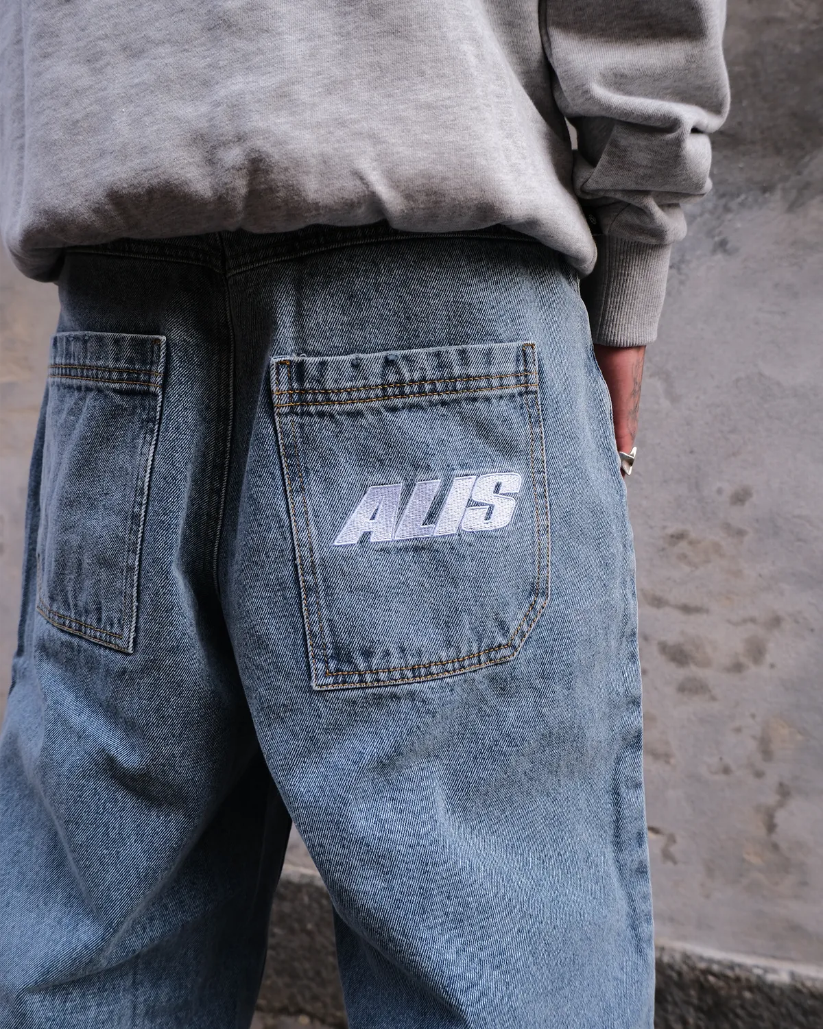 Alis Bam wide fit jeans Washed Light Blue