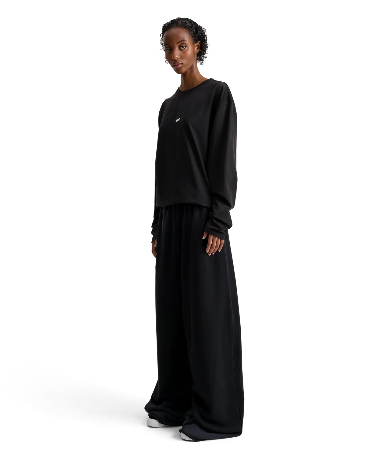 Alis Joshua langærmet t-shirt solid black