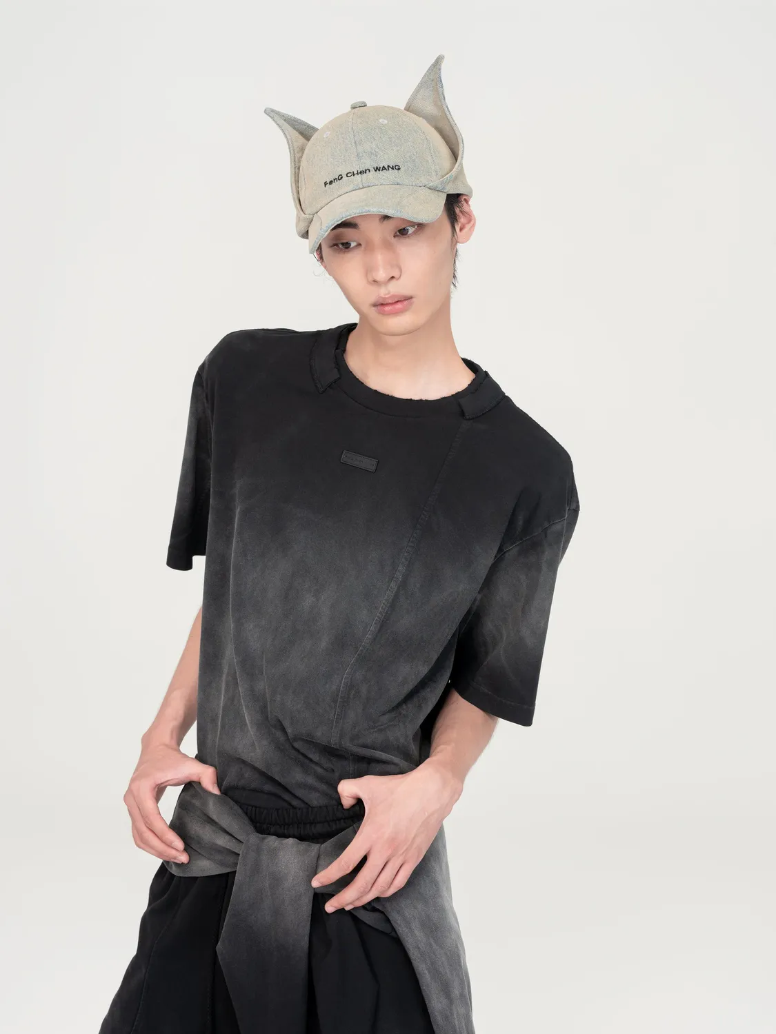 Feng Chen Wang Grey Gradient t-shirt relaxed lædermærke