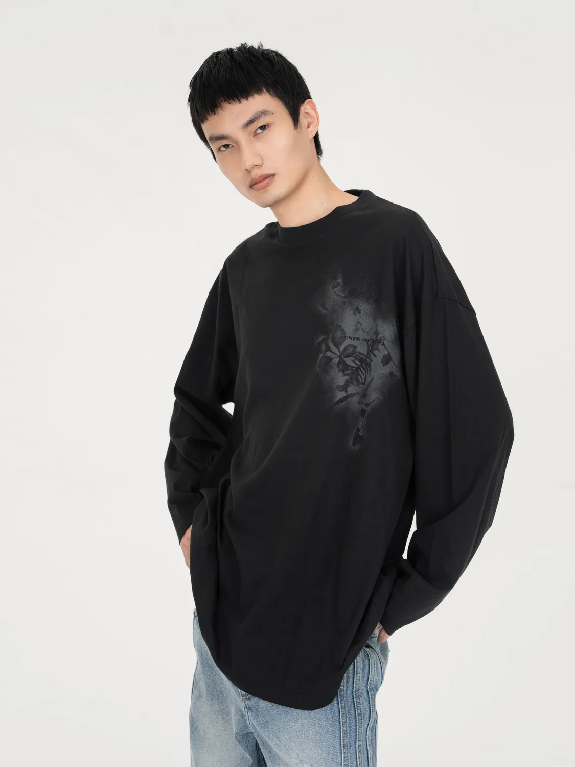 Feng Chen Wang Spray Plants t-shirt plantefarvet