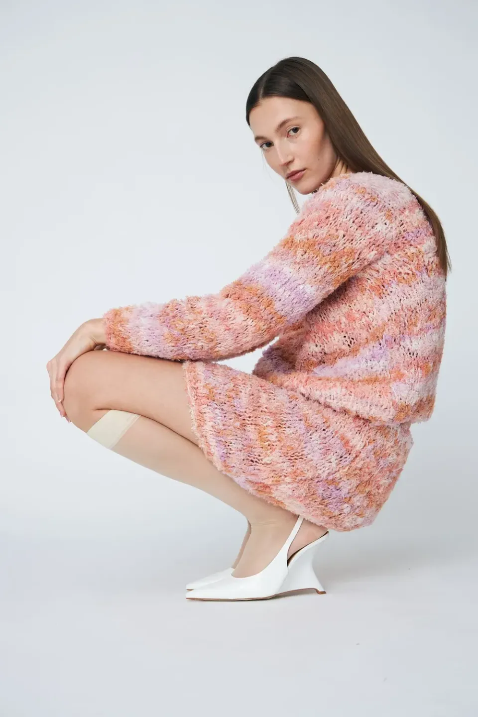DAWNXDARE SAMMIE pullover 207 tan fluffy v-hals