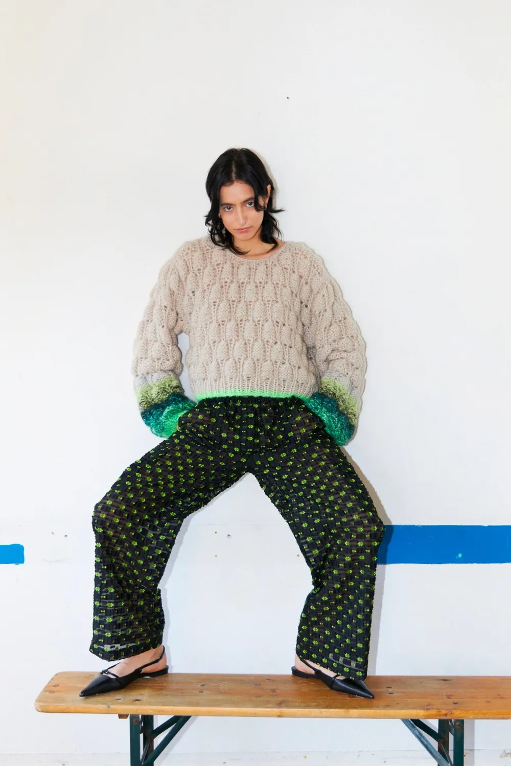 DAWN x DARE Angel Shade 416 Lime sweater cropped