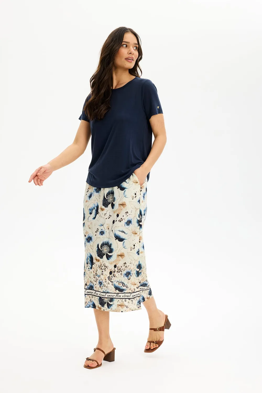 IN FRONT Nina t-shirt rund hals modal blanding