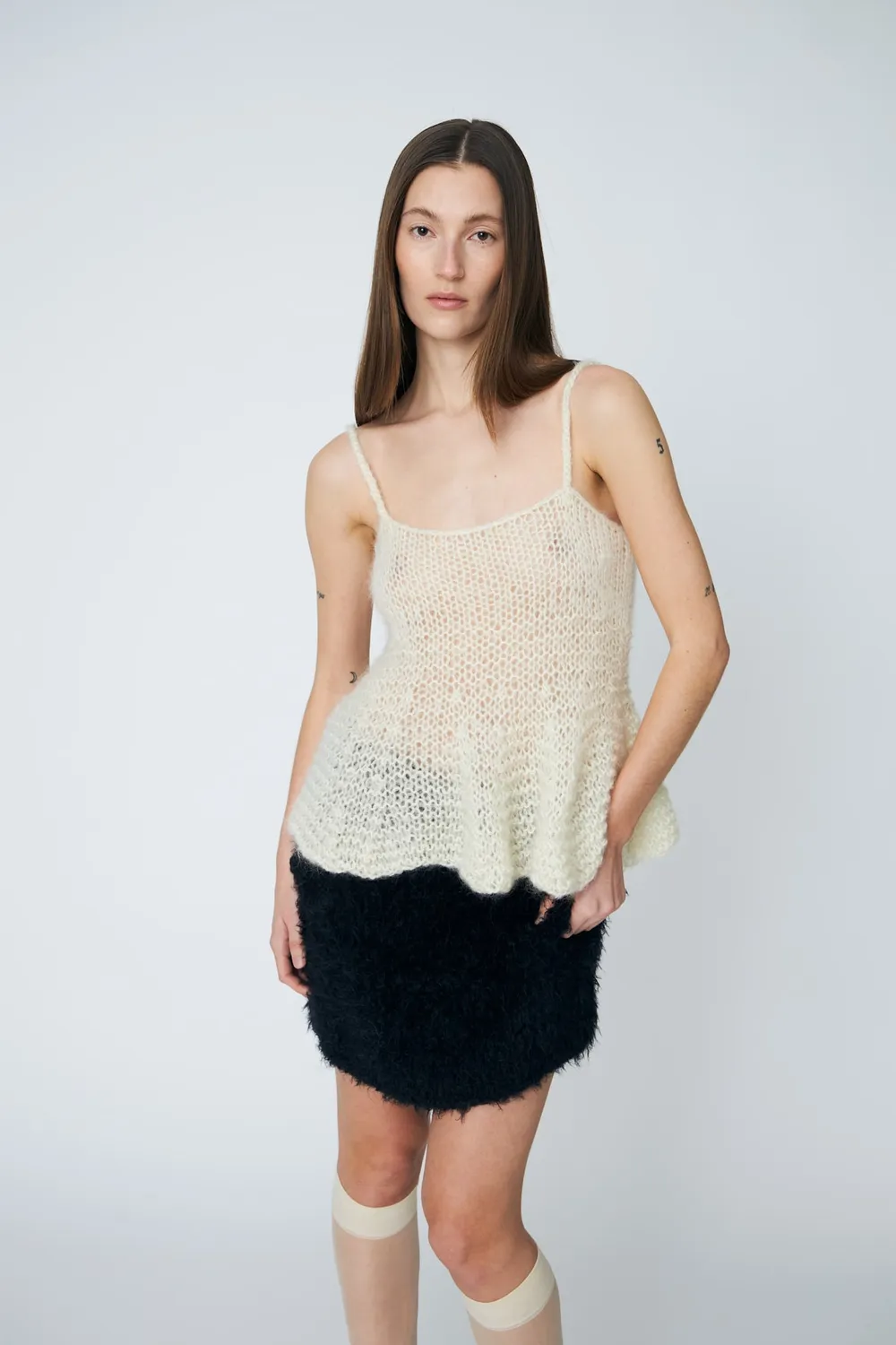 DAWNXDARE Vesper strik top 102 chalk håndstrik