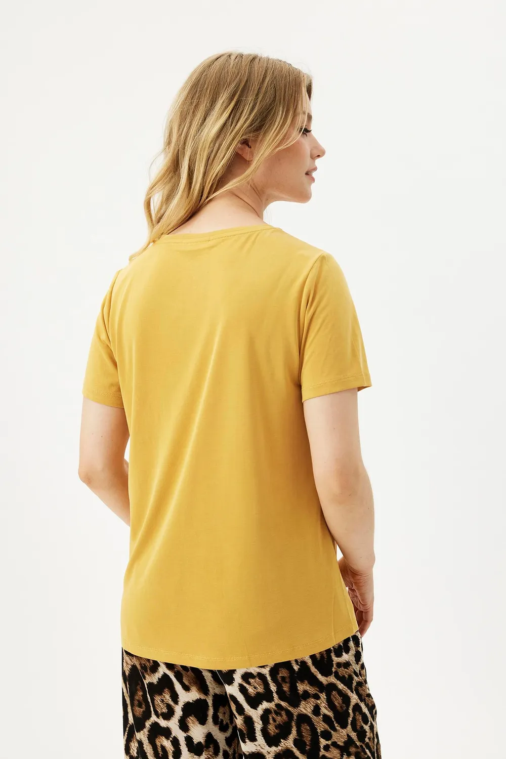 IN FRONT Nina t-shirt rund hals modal