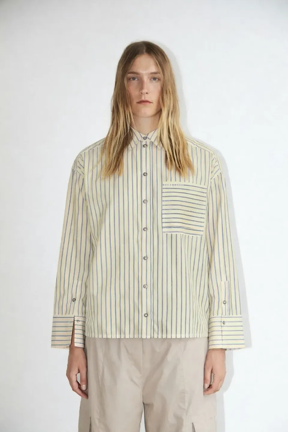 DAWNXDARE Abbie 118 skjorte pale yellow stribet