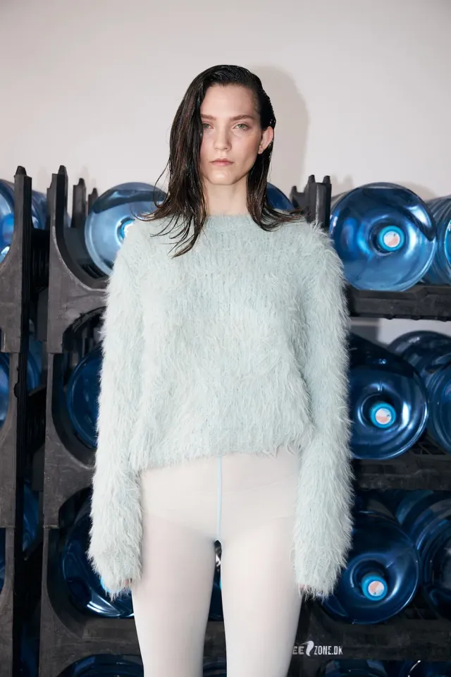 DAWNXDARE Babs sweater 621 Ice Blue lodden mohair