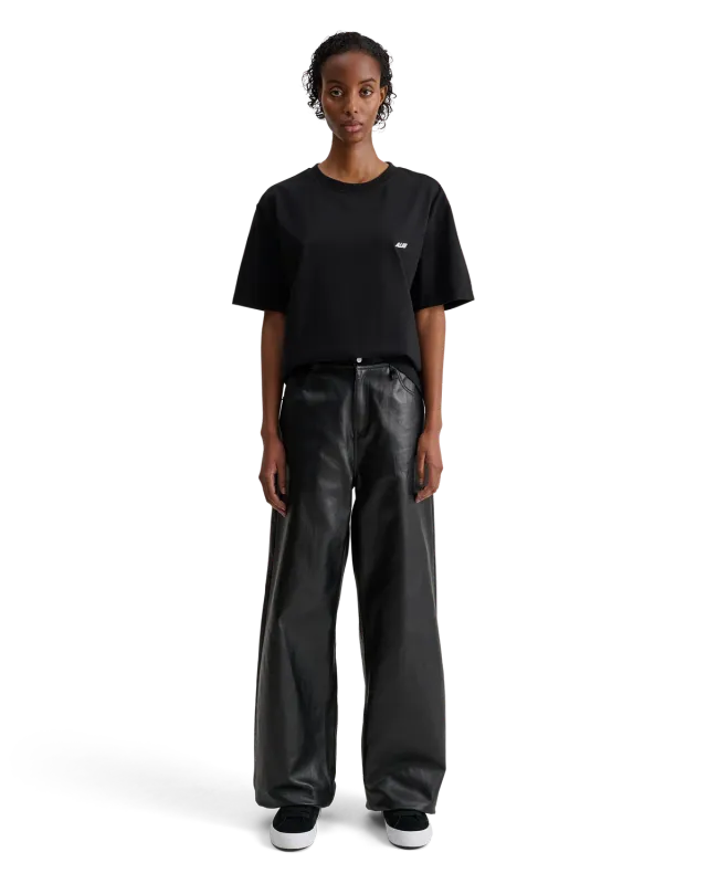 Alis Torey cropped t-shirt solid black bomuld