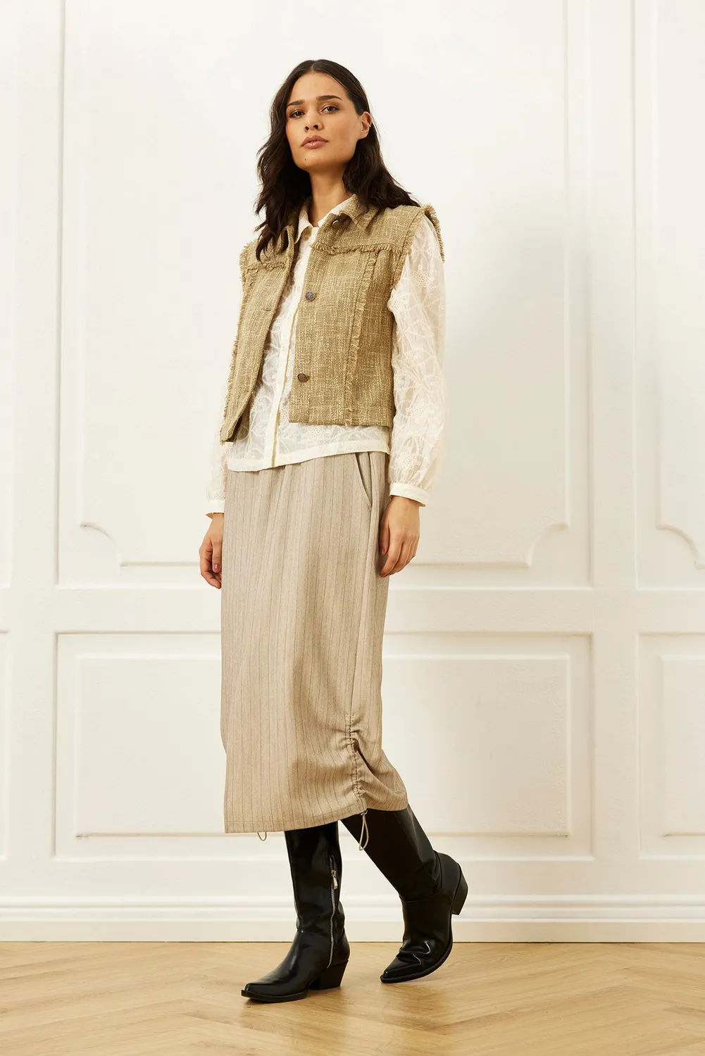 IN FRONT Florence vest beige frynser