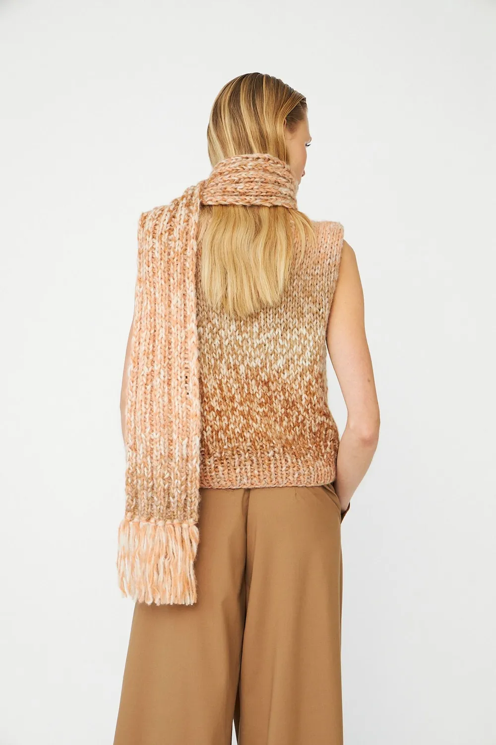 DAWNXDARE Ea Scarf 852 Camel tørklæde uld frynser