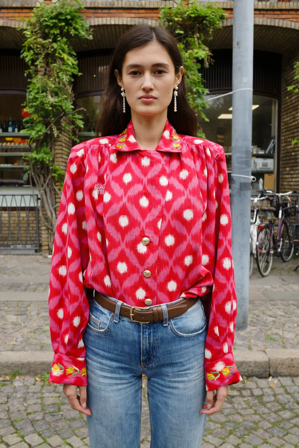 Caro Editions Bonsai skjorte Red Ikat broderet