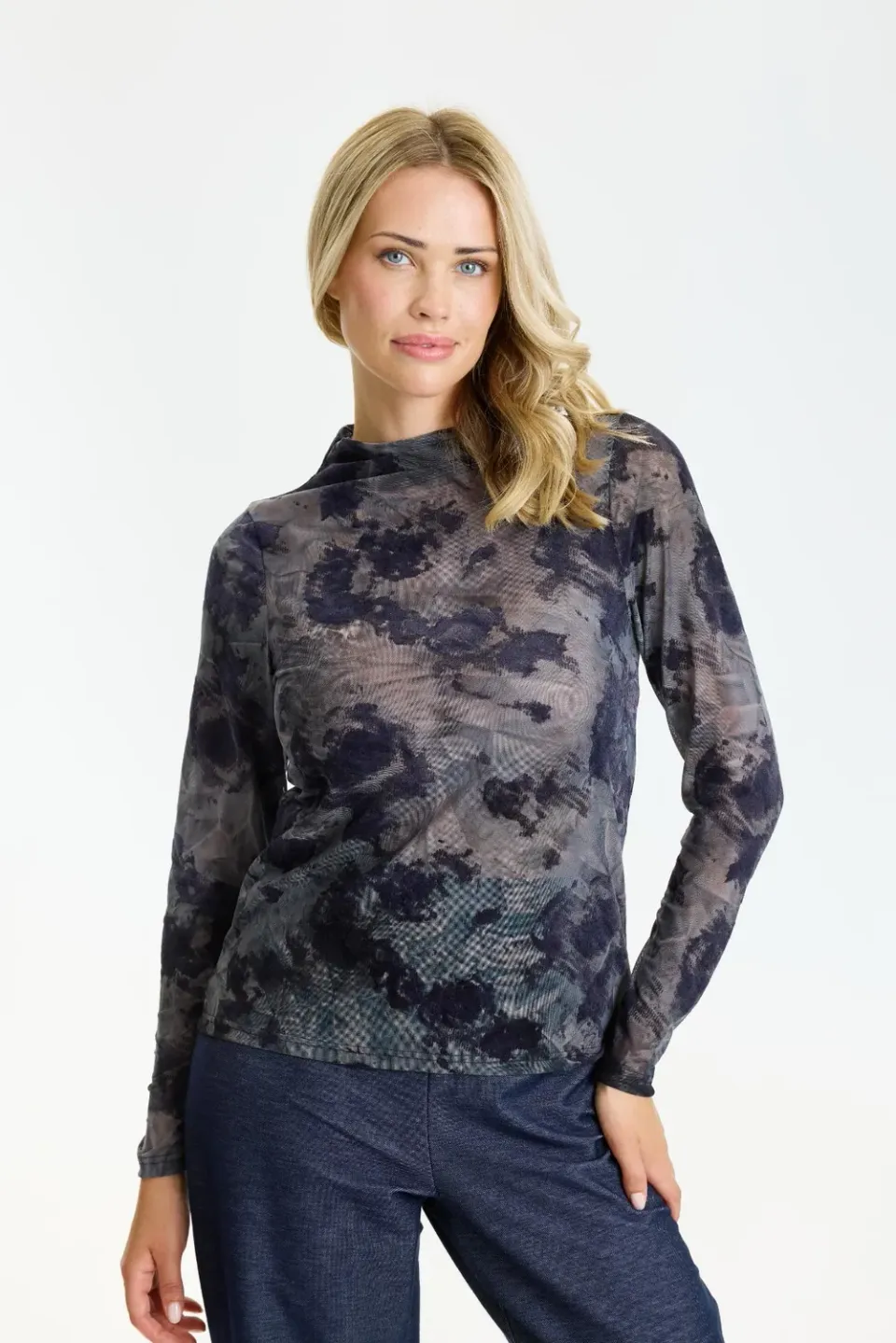 IN FRONT Abelone mesh t-shirt mørkt mønster
