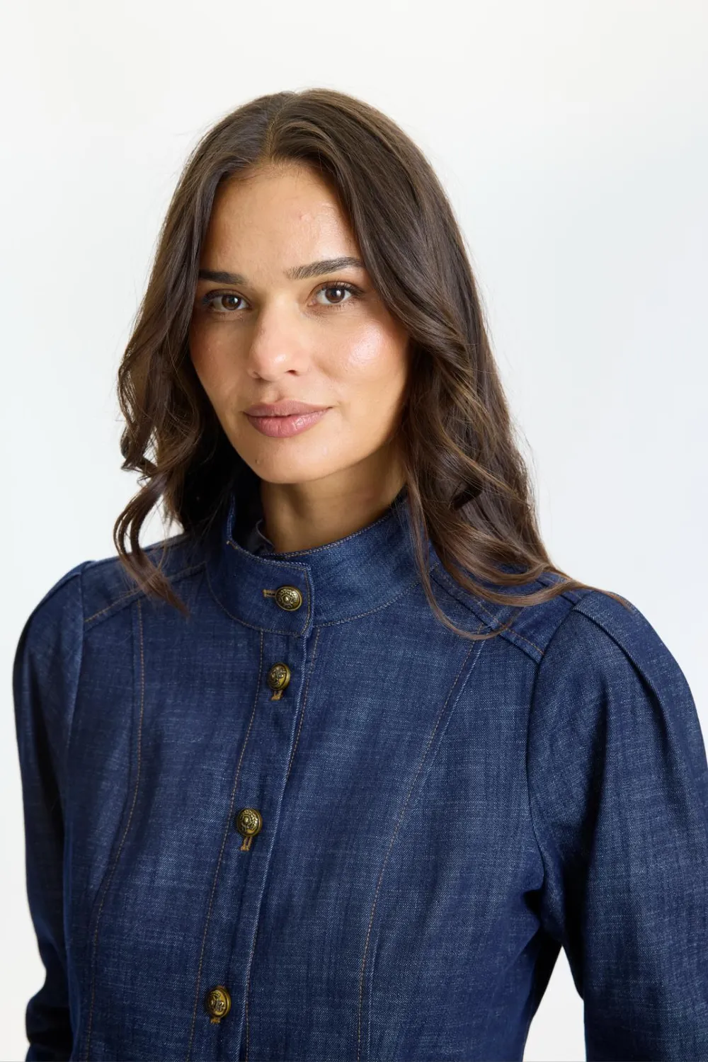 IN FRONT Arianna denimjakke mørkeblå kinakrave