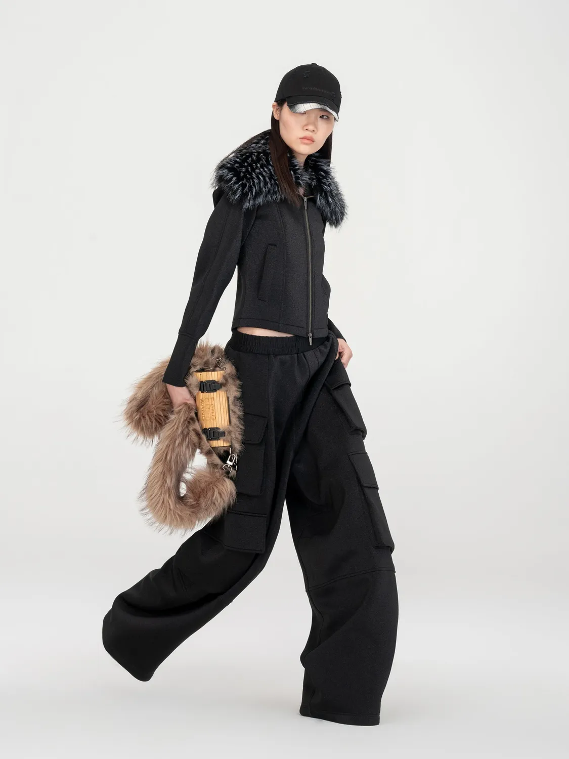 Feng Chen Wang Shimmer bukser sorte med 3D-lommer