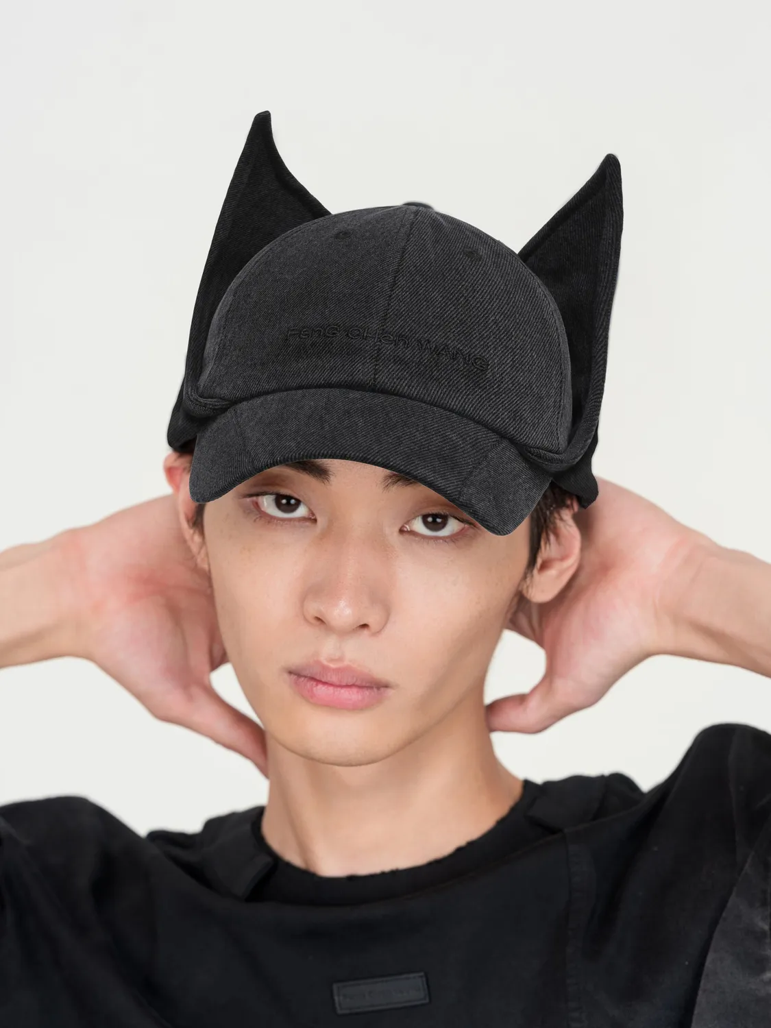 Feng Chen Wang Cat-Ear kasket sort denim