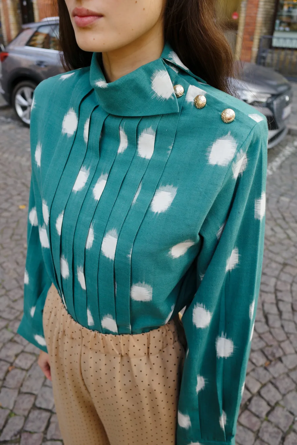Caro Editions Pleated Ivona Shirt skjorte grøn ikat